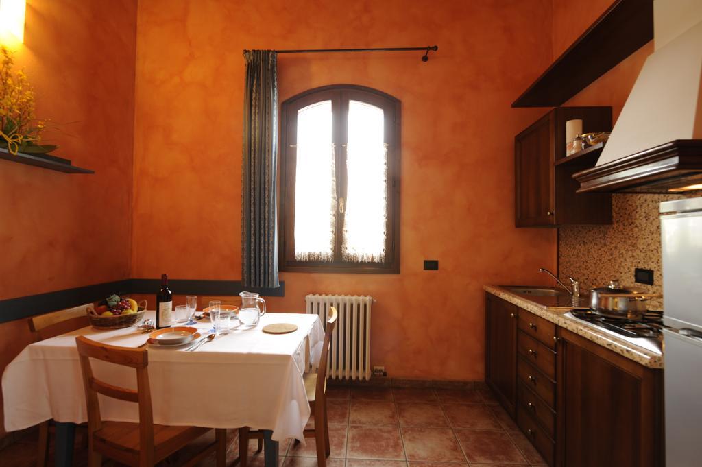 Agriturismo Gian Galeazzo Visconti Guest House Valeggio sul Mincio Room photo