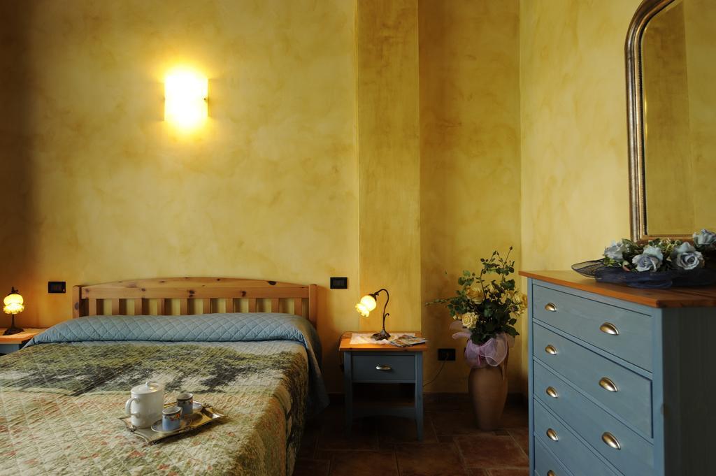 Agriturismo Gian Galeazzo Visconti Guest House Valeggio sul Mincio Room photo